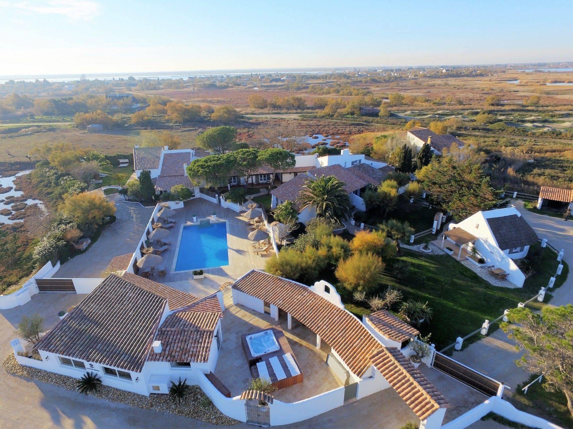 Mas Des Rieges & Spa Hotel Saintes-Maries-de-la-Mer Exterior photo